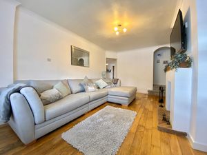 Lounge- click for photo gallery